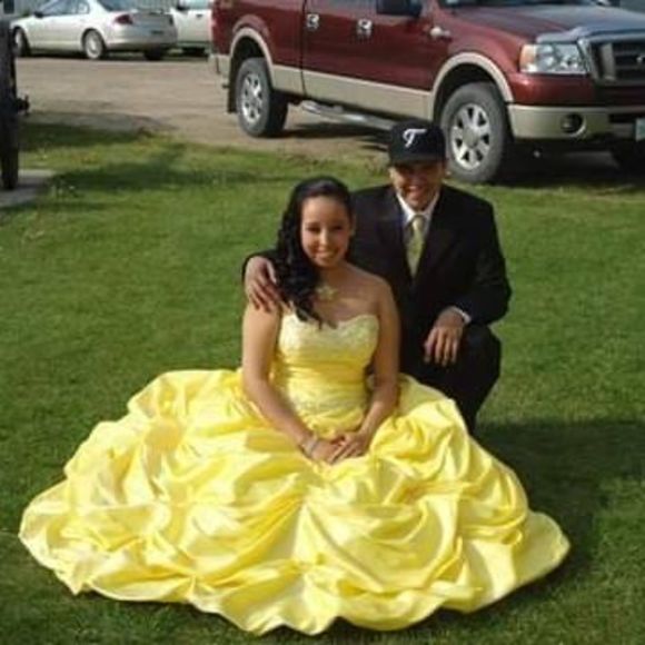 Meet your Posher, Cheryl - Picture 1 of 1